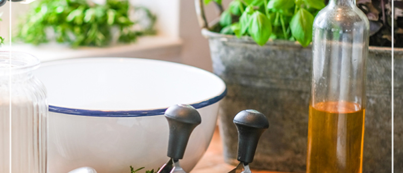 Gartenkr&auml;uter in &Ouml;l konservieren